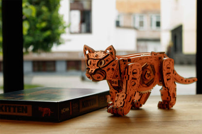 EWA Ginger Kitten Mechanical Wooden Kit with Spring Motor