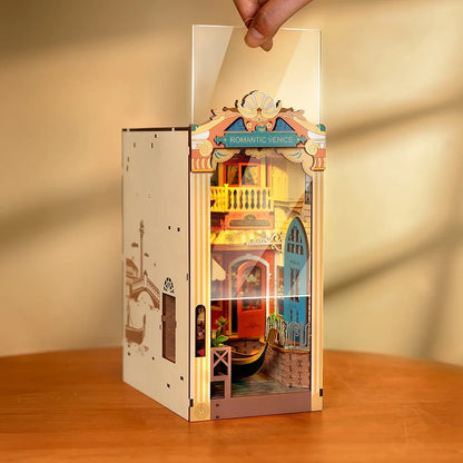 Rolife Romantic Venice | DIY Book Nook Shelf Insert