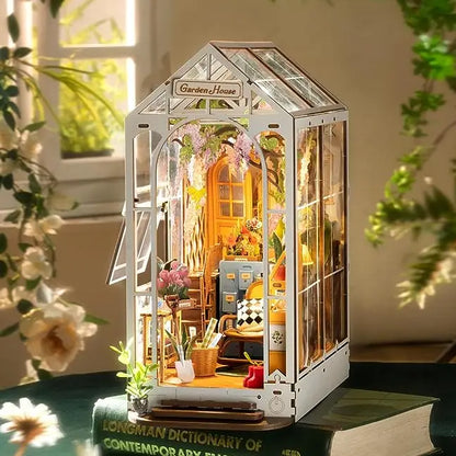 Rolife Garden House Book Nook Kit