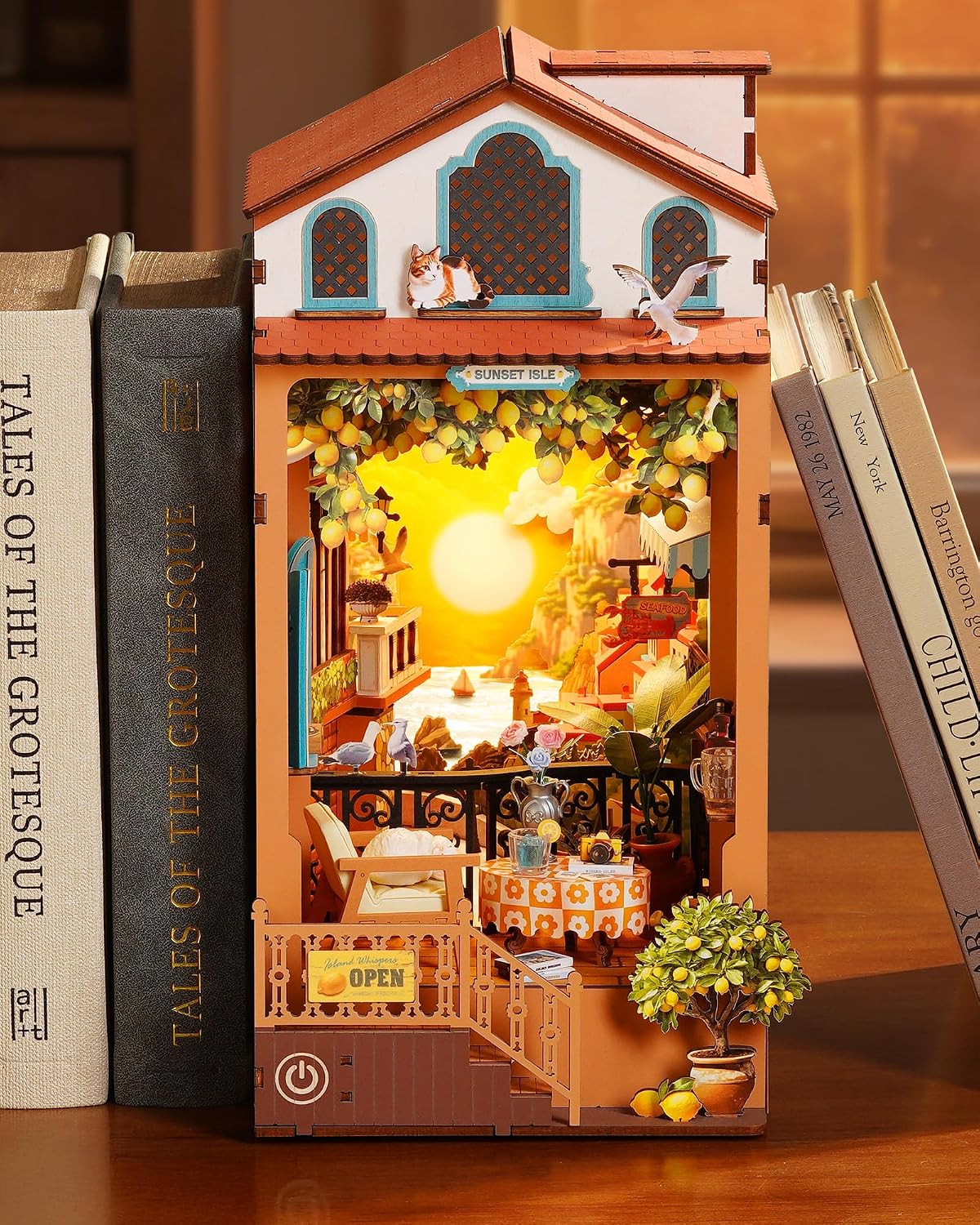 Rolife Sunset Isle Book Nook Kit