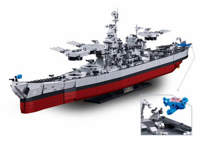 Sluban USS Missouri Battleship Building Brick Set